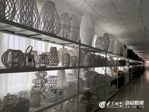 從柳編燈籠到毛絨玩具 創(chuàng)新成就臨沂陸祥工藝品的蛻變之旅